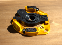 Load image into Gallery viewer, Gold/Black Vampire Pro